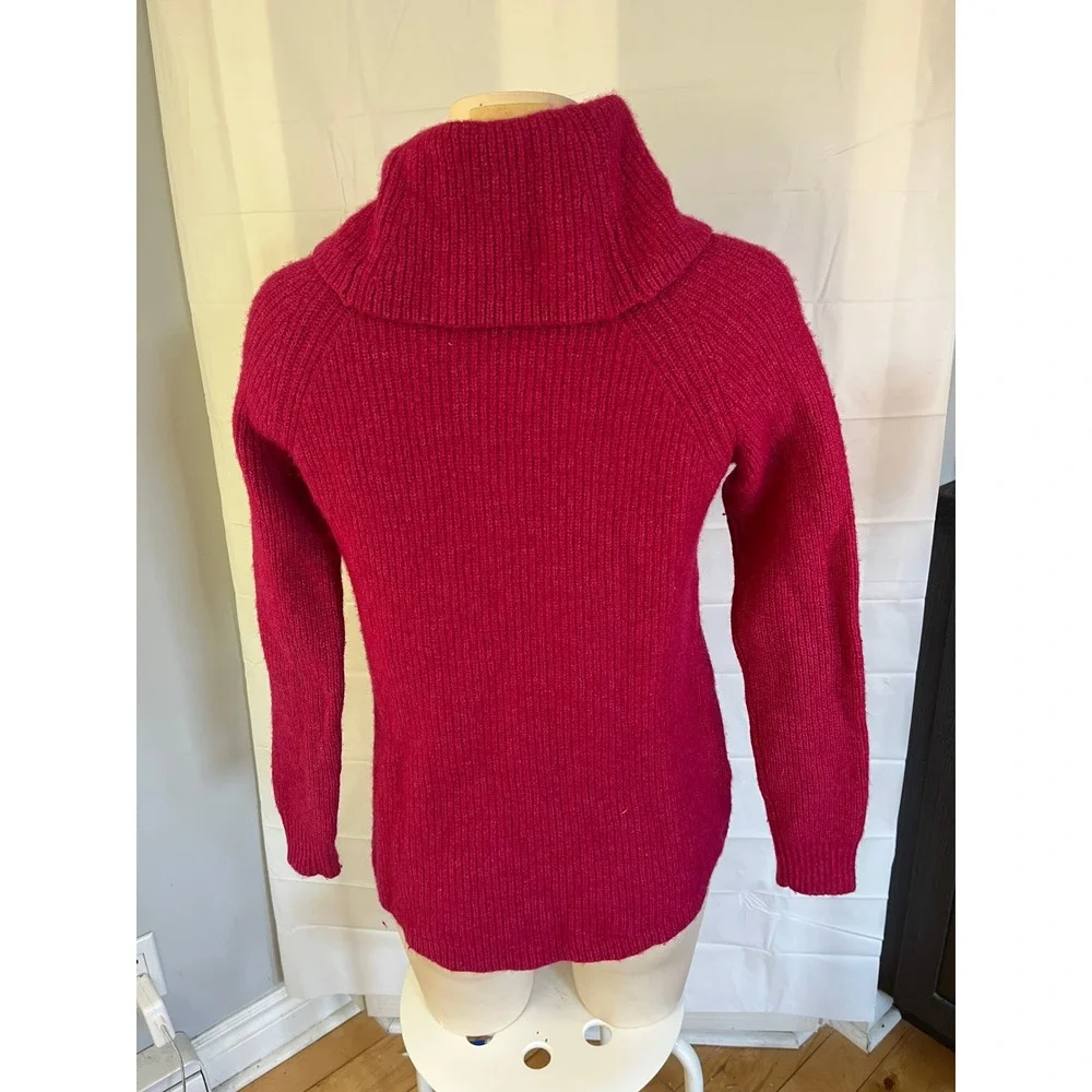 Tahari Magenta Pink Merino Wool Blend Cowl Neck Ribbed Sweater Small 2707000 - Picture 4 of 6